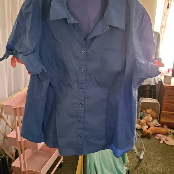 3 Tops - Picture 2 of 6